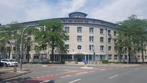 Gebäudeansicht des Arbeitsgerichts Darmstadt.